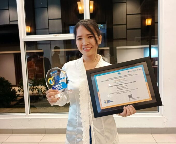 Kalahkan Kandidat Se-Sulut, Guru SMKN 2 Likupang Barat Raih Penghargaan GTK Dedikatif